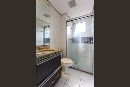 Apartamento à venda com 81m², 2 quartos e 2 vagasBanheiro da Suíte 1