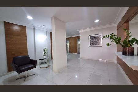 Apartamento à venda com 81m², 2 quartos e 2 vagasHall de entrada