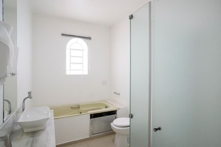 Casa à venda com 495m², 3 quartos e 5 vagasBanheiro