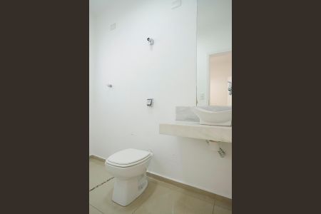 Casa à venda com 495m², 3 quartos e 5 vagasBanheiro da suíte 1