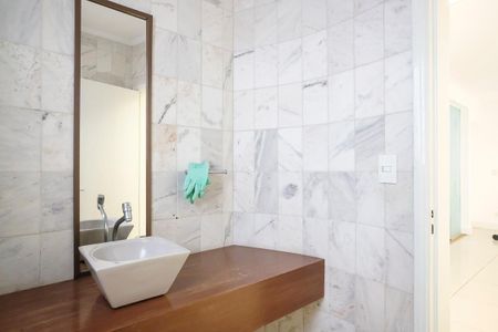 Casa à venda com 495m², 3 quartos e 5 vagasLavabo