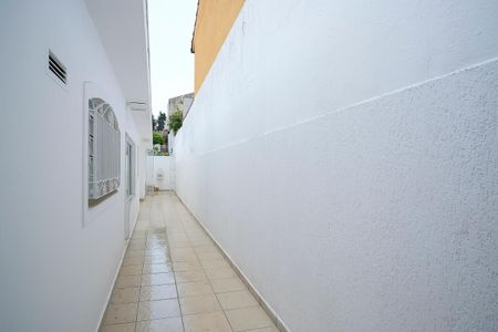 Casa à venda com 495m², 3 quartos e 5 vagasCorredor