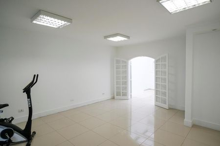 Casa à venda com 495m², 3 quartos e 5 vagasSala