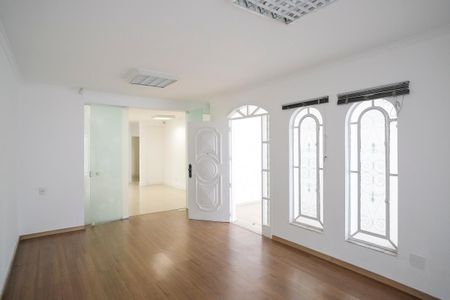 Casa à venda com 495m², 3 quartos e 5 vagasSala