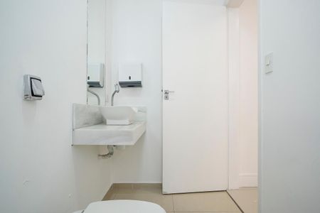 Casa à venda com 495m², 3 quartos e 5 vagasBanheiro da suíte 1