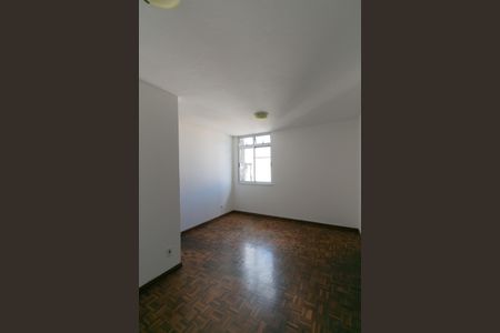 Apartamento à venda com 103m², 3 quartos e sem vaga Apartamento à venda com 103m², 3 quartos e sem vagaSala