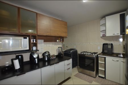 Apartamento para alugar com 60m², 2 quartos e sem vagaCozinha