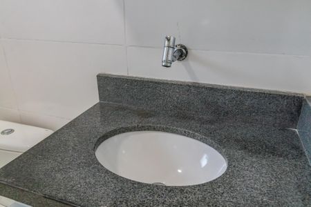 Casa para alugar com 60m², 1 quarto e 1 vaga Casa para alugar com 60m², 1 quarto e 1 vagaBanheiro