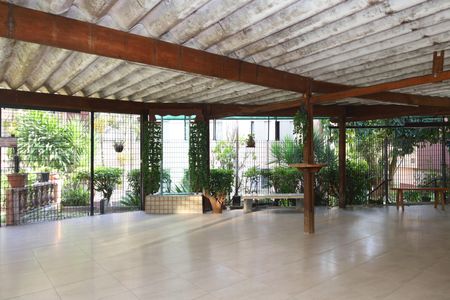 Apartamento para alugar com 75m², 2 quartos e 1 vagaÁrea comum - Salão de festas