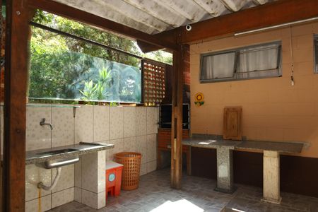 Apartamento para alugar com 75m², 2 quartos e 1 vagaÁrea comum - Salão de festas - Churrasqueira
