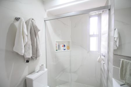 Apartamento para alugar com 80m², 2 quartos e 2 vagasBanheiro