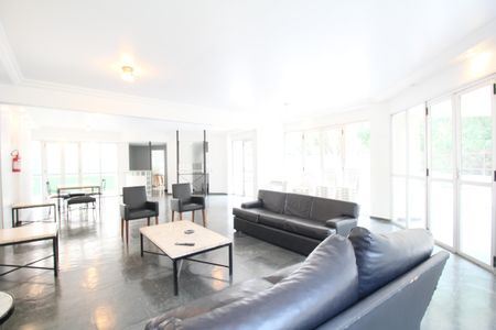 Apartamento para alugar com 80m², 2 quartos e 2 vagasÁrea comum - Salão de festas