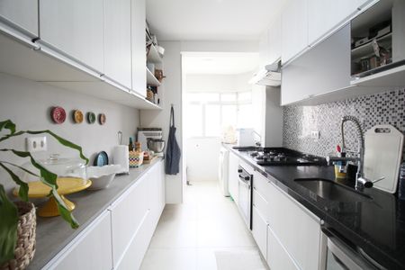 Apartamento para alugar com 80m², 2 quartos e 2 vagasCozinha