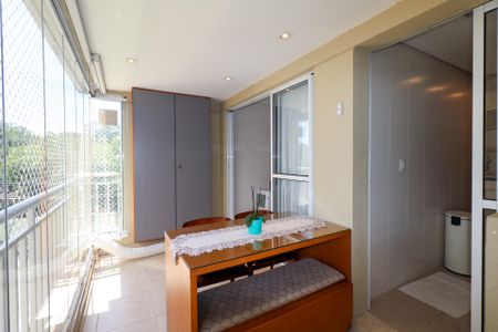 Apartamento à venda com 79m², 3 quartos e 2 vagas Apartamento à venda com 79m², 3 quartos e 2 vagasVaranda Gourmet