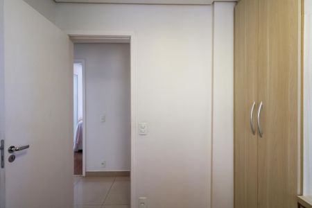 Apartamento à venda com 79m², 3 quartos e 2 vagas Apartamento à venda com 79m², 3 quartos e 2 vagasQuarto 2