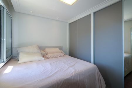 Apartamento à venda com 79m², 3 quartos e 2 vagas Apartamento à venda com 79m², 3 quartos e 2 vagasSuíte