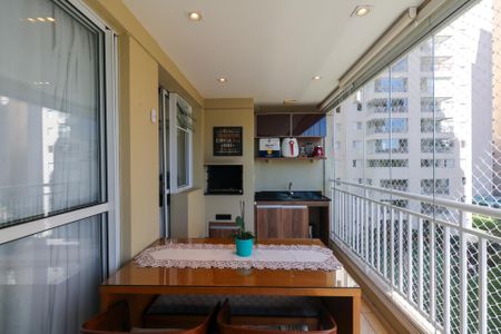 Apartamento à venda com 79m², 3 quartos e 2 vagas Apartamento à venda com 79m², 3 quartos e 2 vagasVaranda Gourmet