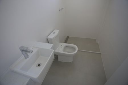 Apartamento para alugar com 68m², 2 quartos e sem vagaBanheiro da Suíte 