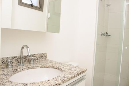Apartamento para alugar com 61m², 2 quartos e 1 vaga Apartamento para alugar com 61m², 2 quartos e 1 vagaBanheiro