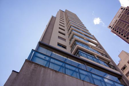 Apartamento para alugar com 61m², 2 quartos e 1 vaga Apartamento para alugar com 61m², 2 quartos e 1 vagaFachada