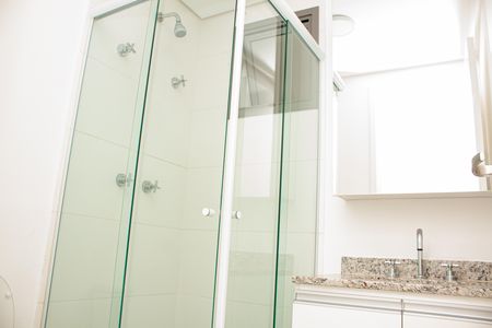 Apartamento para alugar com 61m², 2 quartos e 1 vaga Apartamento para alugar com 61m², 2 quartos e 1 vagaBanheiro