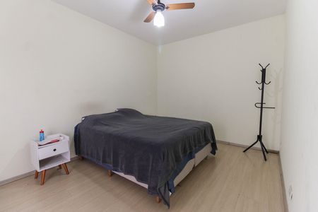 Casa à venda com 228m², 4 quartos e 1 vagaSuíte