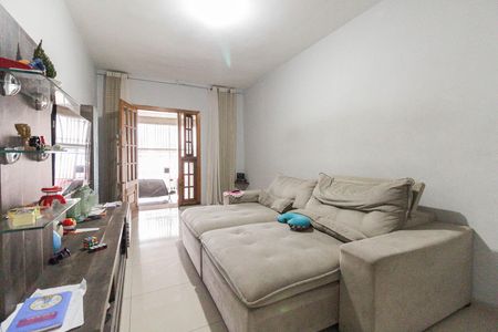 Casa à venda com 228m², 4 quartos e 1 vagaSala