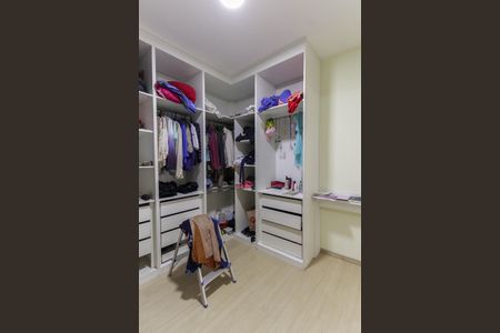 Casa à venda com 228m², 4 quartos e 1 vagaCloset da Suíte