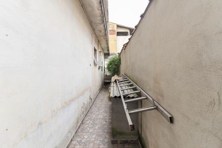 Casa à venda com 228m², 4 quartos e 1 vagaCorredor Externo