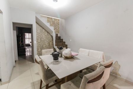 Casa à venda com 228m², 4 quartos e 1 vagaCopa