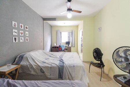 Casa à venda com 228m², 4 quartos e 1 vagaQuarto 2