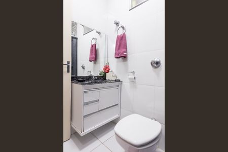 Apartamento à venda com 66m², 2 quartos e sem vagaBanheiro Social