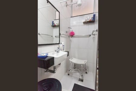 Apartamento à venda com 66m², 2 quartos e sem vagaBanheiro da Suíte