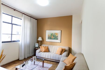 Apartamento à venda com 66m², 2 quartos e sem vagaSala