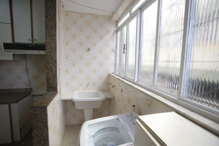 Apartamento à venda com 103m², 3 quartos e 1 vagaÁrea de Serviço