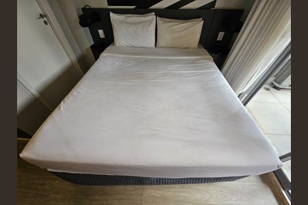 Studio para alugar com 25m², 1 quarto e sem vaga Studio para alugar com 25m², 1 quarto e sem vagaQuarto