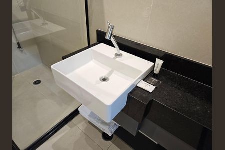 Studio para alugar com 25m², 1 quarto e sem vaga Studio para alugar com 25m², 1 quarto e sem vagaBanheiro Social