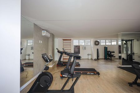 Apartamento à venda com 156m², 4 quartos e 2 vagas Apartamento à venda com 156m², 4 quartos e 2 vagasÁrea comum - Academia