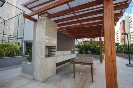 Apartamento à venda com 156m², 4 quartos e 2 vagas Apartamento à venda com 156m², 4 quartos e 2 vagasÁrea comum - Churrasqueira