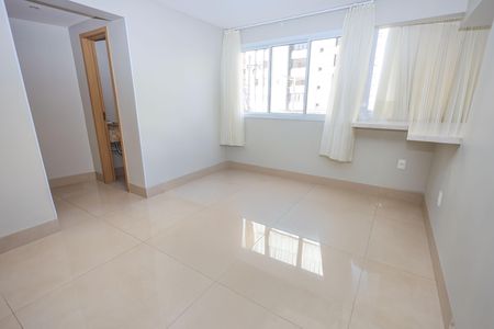 Apartamento à venda com 156m², 4 quartos e 2 vagas Apartamento à venda com 156m², 4 quartos e 2 vagasSala