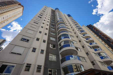 Apartamento à venda com 156m², 4 quartos e 2 vagas Apartamento à venda com 156m², 4 quartos e 2 vagasFachada do bloco