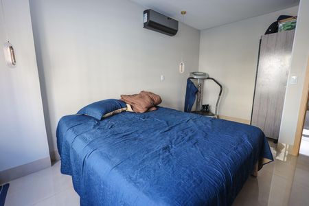 Apartamento à venda com 156m², 4 quartos e 2 vagas Apartamento à venda com 156m², 4 quartos e 2 vagasSuíte 2
