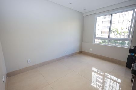 Apartamento à venda com 156m², 4 quartos e 2 vagas Apartamento à venda com 156m², 4 quartos e 2 vagasQuarto 1