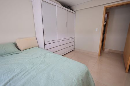 Apartamento à venda com 156m², 4 quartos e 2 vagas Apartamento à venda com 156m², 4 quartos e 2 vagasSuíte 1