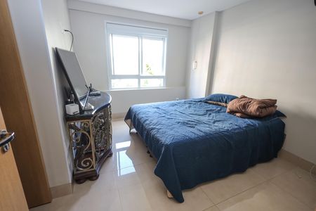 Apartamento à venda com 156m², 4 quartos e 2 vagas Apartamento à venda com 156m², 4 quartos e 2 vagasSuíte 2