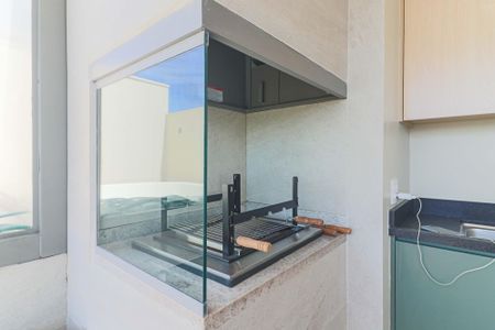 Apartamento para alugar com 141m², 2 quartos e 2 vagas Apartamento para alugar com 141m², 2 quartos e 2 vagasCozinha Churrasqueira