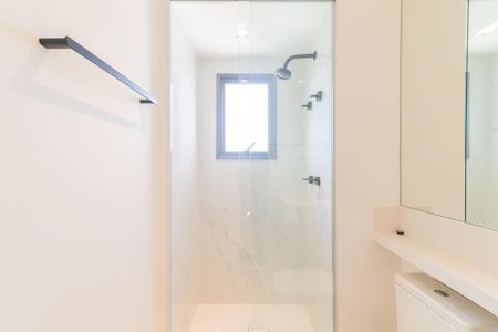 Apartamento para alugar com 141m², 2 quartos e 2 vagas Apartamento para alugar com 141m², 2 quartos e 2 vagasBanheiro Quarto 2 Suite