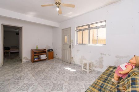 Casa à venda com 210m², 4 quartos e 2 vagas