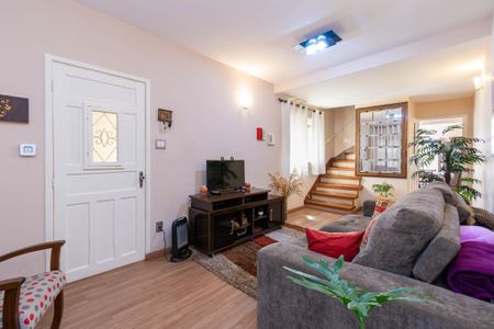 Casa à venda com 210m², 4 quartos e 2 vagas