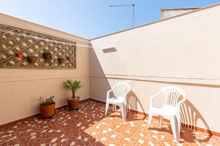 Casa à venda com 210m², 4 quartos e 2 vagas